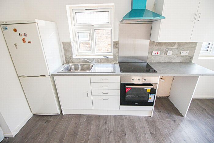 1 Bedroom Flat To Rent In Carr Road, Walthamstow, E17
