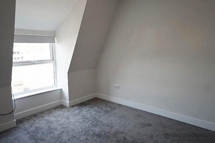 1 Bedroom Flat To Rent In Torbay Road, Paignton, TQ4