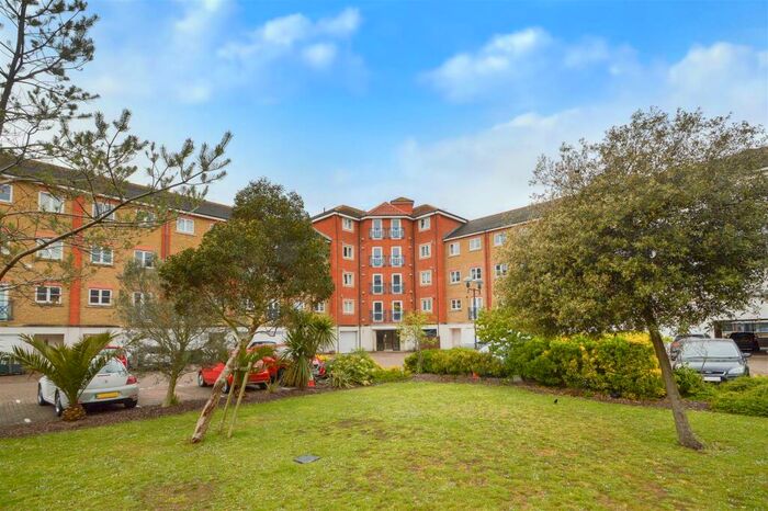 2 Bedroom Flat To Rent In Dominica CourtSouth HarbourEastbourne, BN23