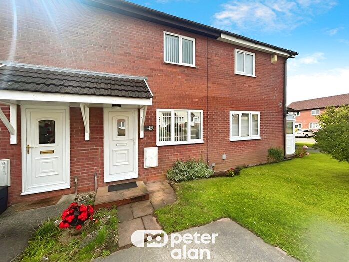 2 Bedroom Property To Rent In Oakridge, Cardiff, CF14