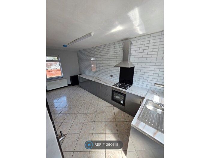3 Bedroom Terraced House To Rent In Clemmey Drive, Bootle, L20