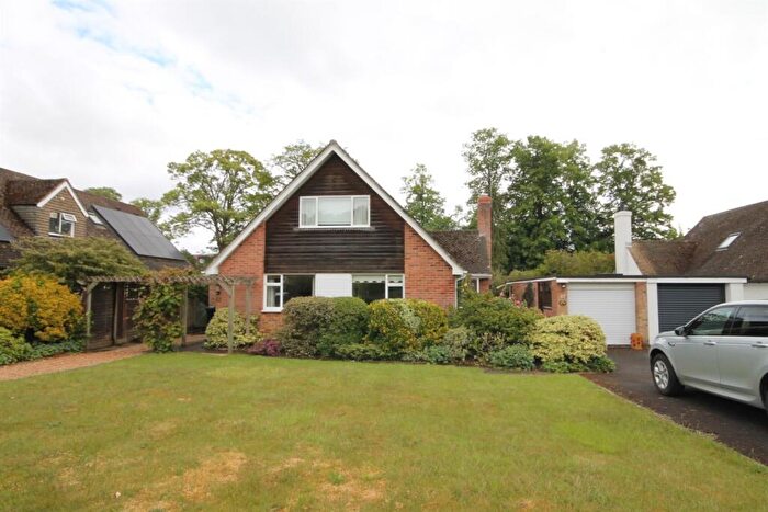 4 Bedroom House For Sale In Swanston Field, Whitchurch On Thames, RG8