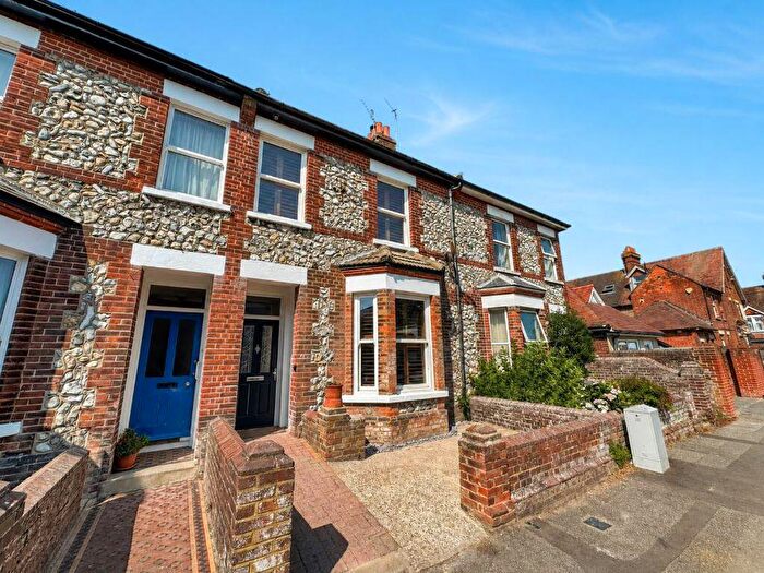 5 Bedroom Terraced House For Sale In Connaught Road, Littlehampton, BN17