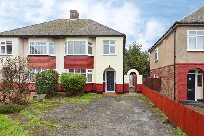 3 Bedroom Semi Detached House For Sale In Longport Close, Ilford, Essex, IG6