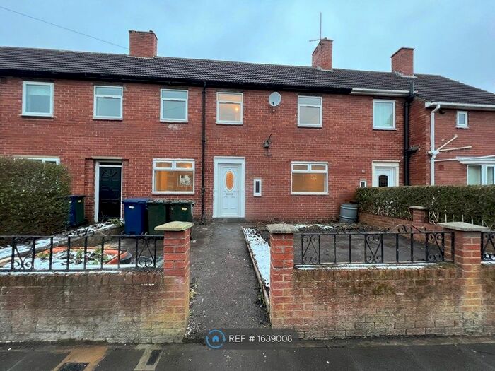 3 Bedroom Terraced House To Rent In Lesbury Chase, Newcastle Upon Tyne, NE3