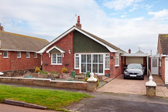3 Bedroom Detached Bungalow For Sale In Lincoln Avenue, Peachaven, BN10