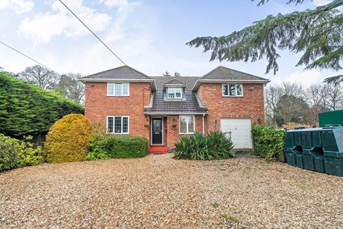 4 Bedroom Detached House For Sale In Headley, Berkshire, RG19
