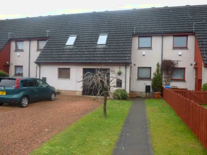 3 Bedroom House To Rent In Walkers Mill, DD3