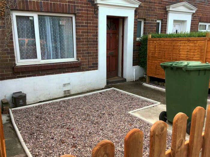 4 Bedroom House To Rent In Well Street, Bangor, Gwynedd, LL57