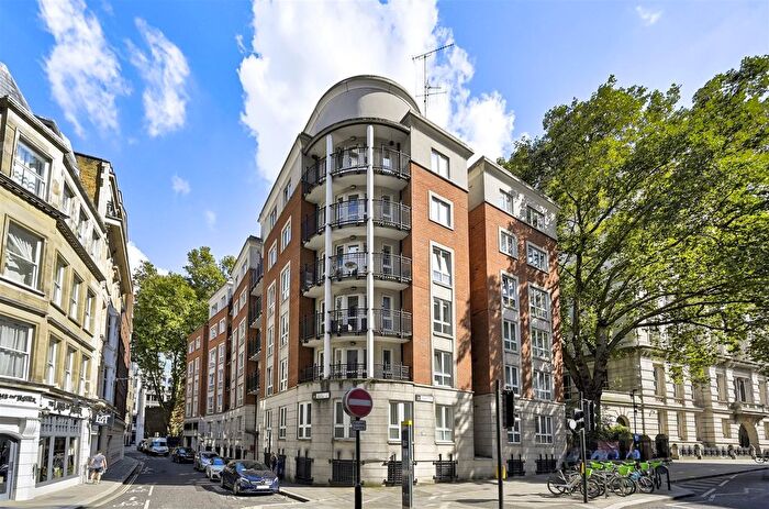 2 Bedroom Flat For Sale In Milton House, Little Britain, London, EC1A