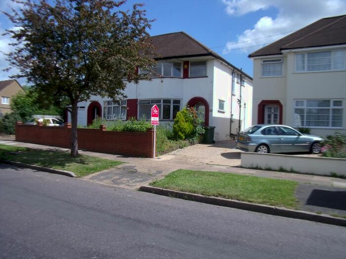 4 Bedroom Semi-Detached House To Rent In Kenton Lane, Kenton, HA3