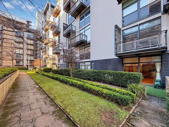 2 Bedroom Flat For Sale In Glasgow Harbour Terraces, Glasgow Harbour, G11