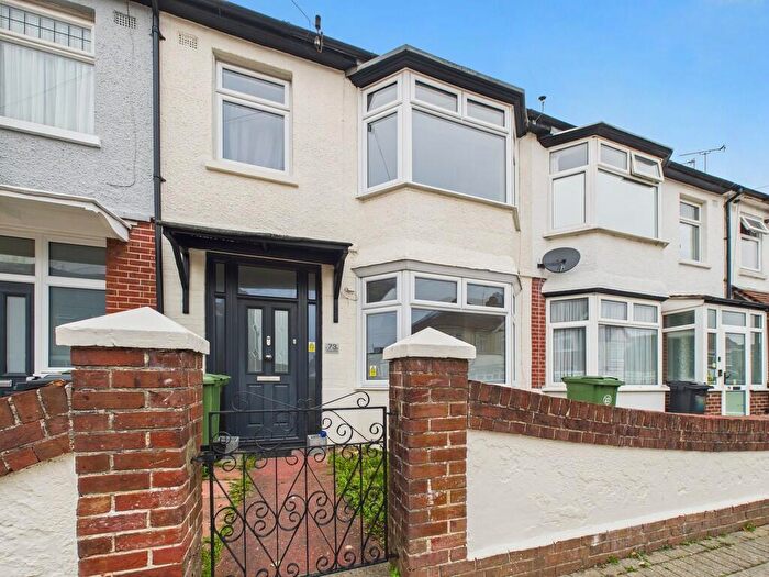 3 Bedroom Terraced House For Sale In Westwood Road, Portsmouth, PO2