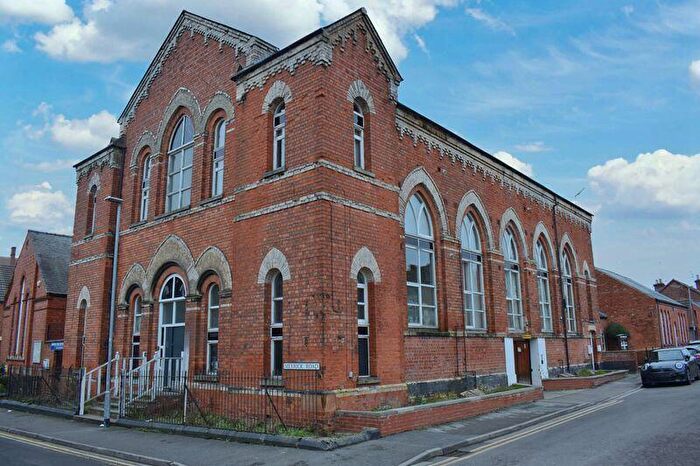 2 Bedroom Apartment For Sale In Lovers Lane, Newark, Nottinghamshire, NG24