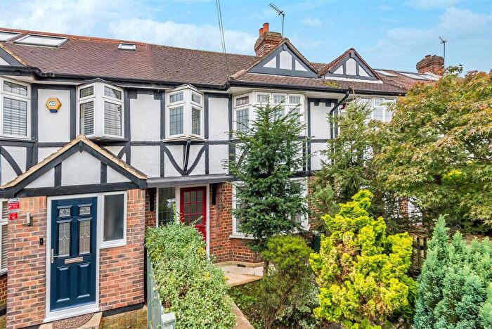 3 Bedroom Semi Detached House To Rent In Cardinal Avenue, Kingston Upon Thames, KT2