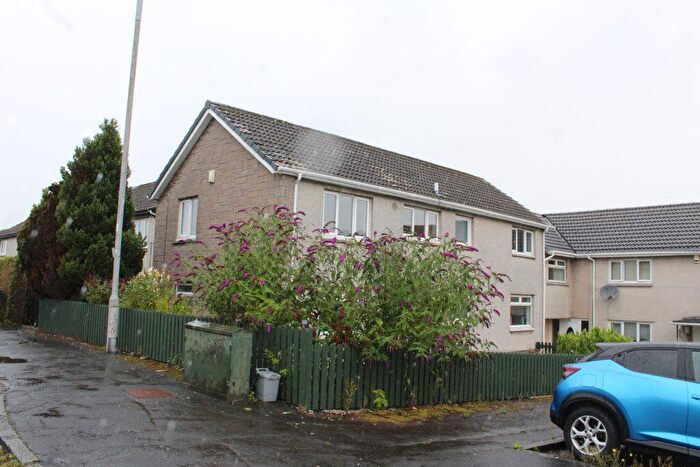 2 Bedroom Flat To Rent In Alloway Drive, Kirkintilloch, G66