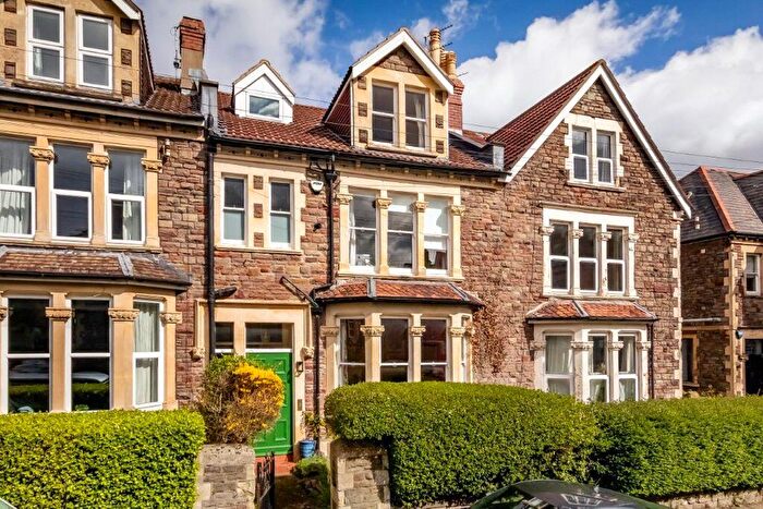 6 Bedroom Semi Detached House For Sale In Manor Park | Redland, BS6