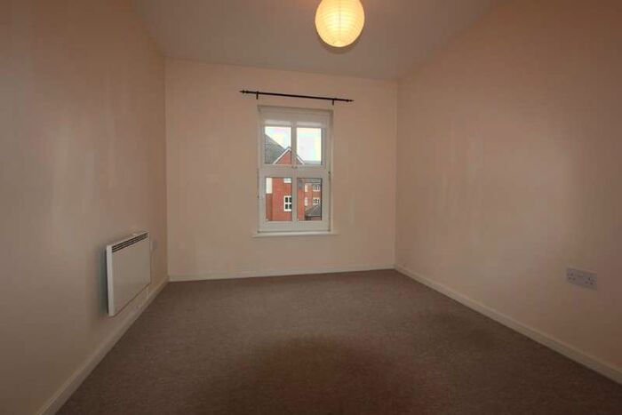 2 Bedroom Apartment To Rent In Hardy Close Dukinfield, SK16