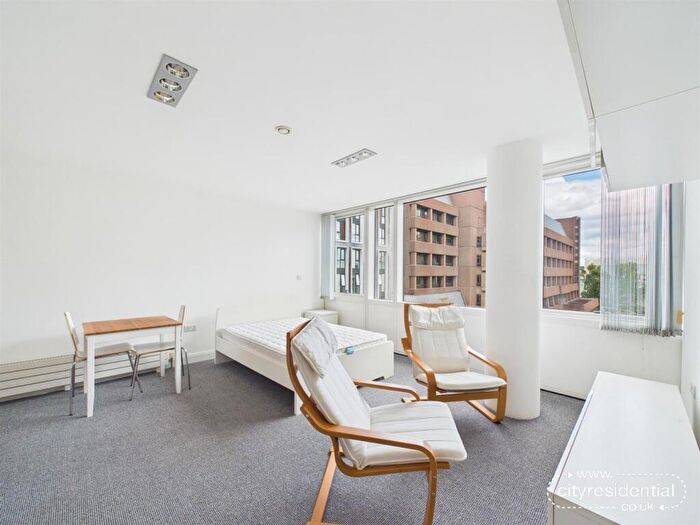 Studio To Rent In Strand Street, Liverpool, L1