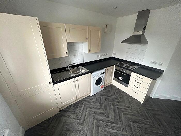 1 Bedroom Flat To Rent In High Road, Ilford, IG1