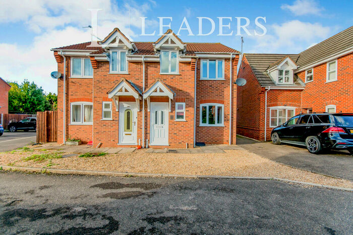 3 Bedroom Semi-Detached House To Rent In Horse Fayre Fields, Spalding, PE11