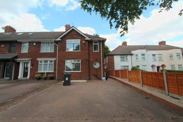 3 Bedroom End Of Terrace House To Rent In Kings Road, Birmingham, B44