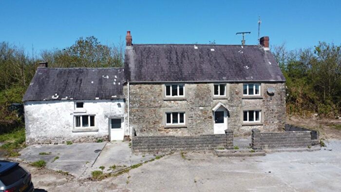 3 Bedroom Smallholding For Sale In Llanpumsaint, Carmarthen, SA33