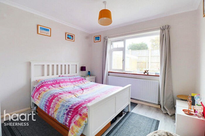 2 Bedroom Bungalow For Sale In Glenwood Drive, Sheppey, ME12