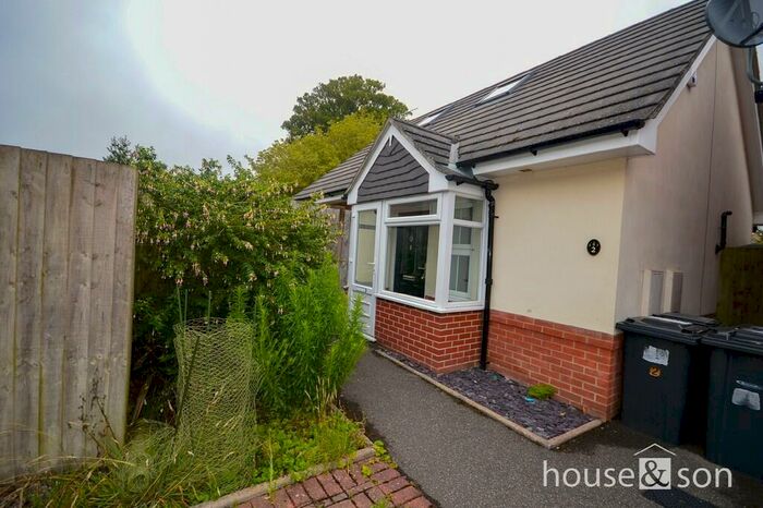 2 Bedroom Chalet To Rent In Hazelwood Close, Winton, BH9