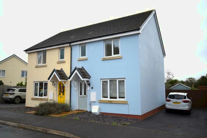 3 Bedroom House To Rent In Taylor Crescent, Bideford, Devon, EX39