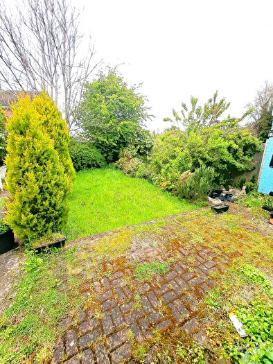 1 Bedroom Flat To Rent In Pensby Road, Wirral, Merseyside, CH61