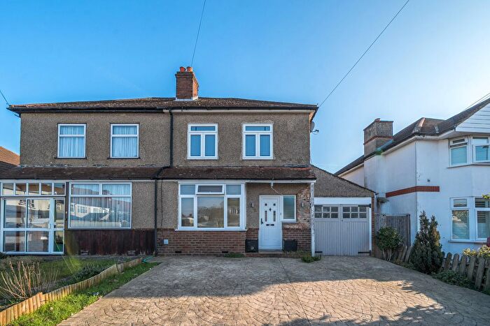 2 Bedroom Semi-Detached House For Sale In Powys Close, Bexleyheath, DA7