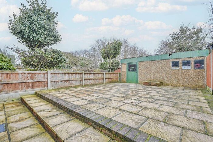 3 Bedroom Terraced House For Sale In Cobham Road, Walthamstow, London, E17