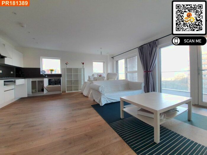 3 Bedroom Flat To Rent In Ironworks Way, London E13