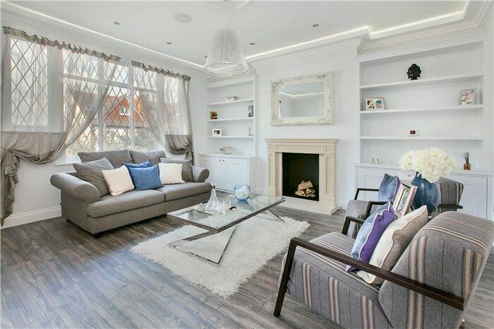 2 Bedroom Flat To Rent In Langside Avenue, Putney, SW15