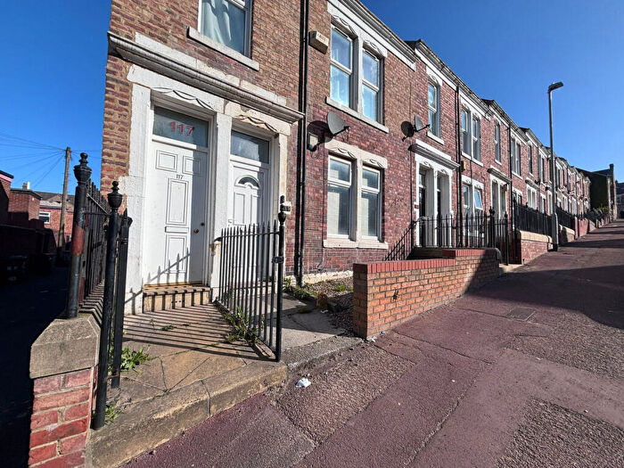 2 Bedroom Flat To Rent In Hyde Park Street, Gateshead, NE8