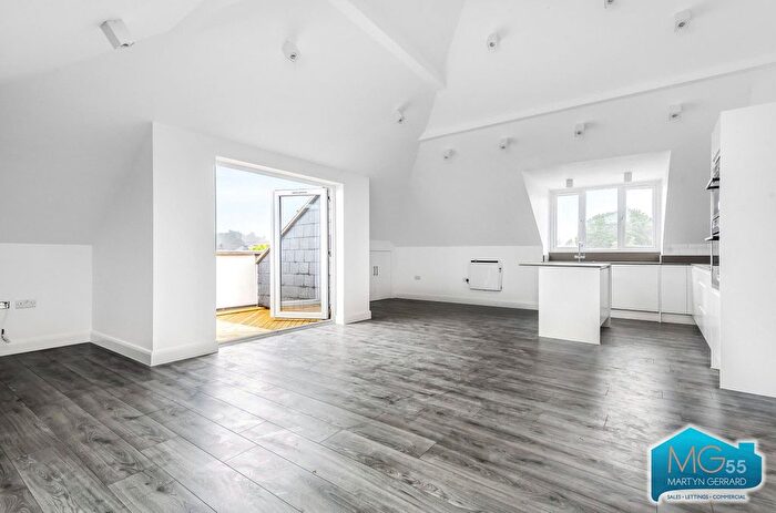 2 Bedroom Flat To Rent In Friern Barnet Lane, Whetstone, London, N20