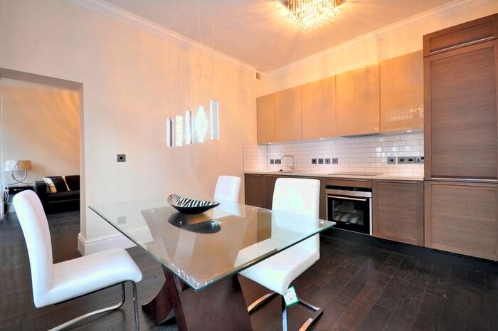 1 Bedroom Flat To Rent In Westminster Palace Gardens, Westminster, London, SW1P