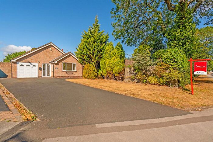 4 Bedroom Detached Bungalow For Sale In Stratford Road, Hockley Heath, Solihull, B94