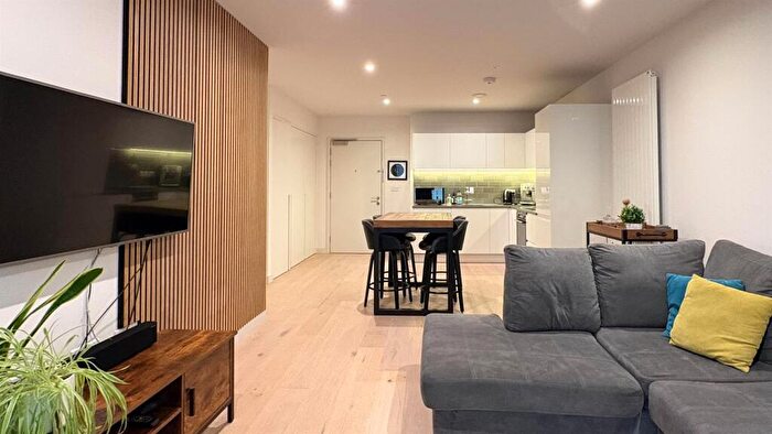 1 Bedroom Flat For Sale In John Cabot House, Royal Wharf, E16