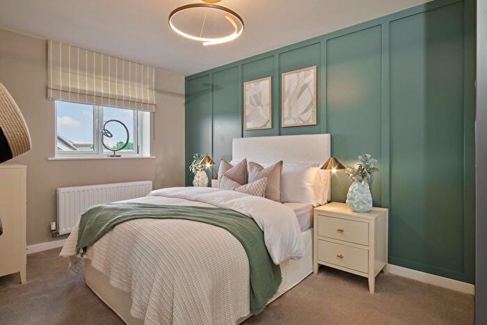 4 Bedroom Property For Sale In Windsor Gate, Windsor, SL4