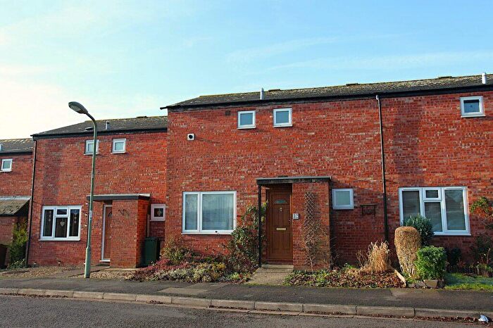 3 Bedroom Terraced House To Rent In Levenot Close, Banbury, Oxon, OX16