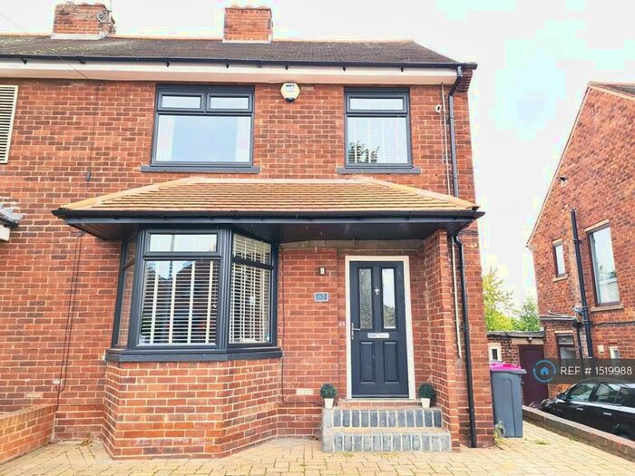 4 Bedroom Semi-Detached House To Rent In Valley Road, Swinton, Mexborough, S64