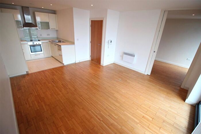 1 Bedroom Apartment To Rent In St Georges Island, Kelso Place, Manchester, Greater Manchester, M15