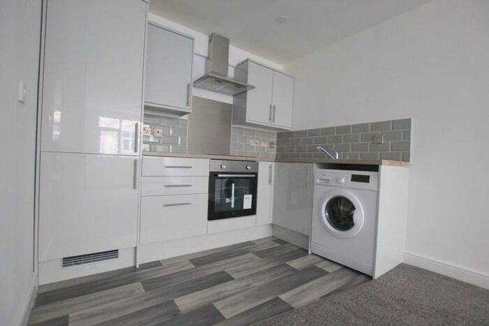 1 Bedroom Flat To Rent In Market Street, Hyde, SK14