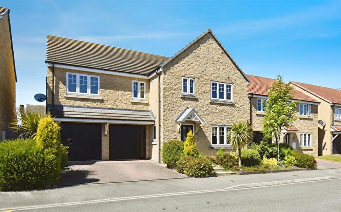 5 Bedroom Detached House For Sale In Hampstead Gardens, Kingswood, Hull, HU7