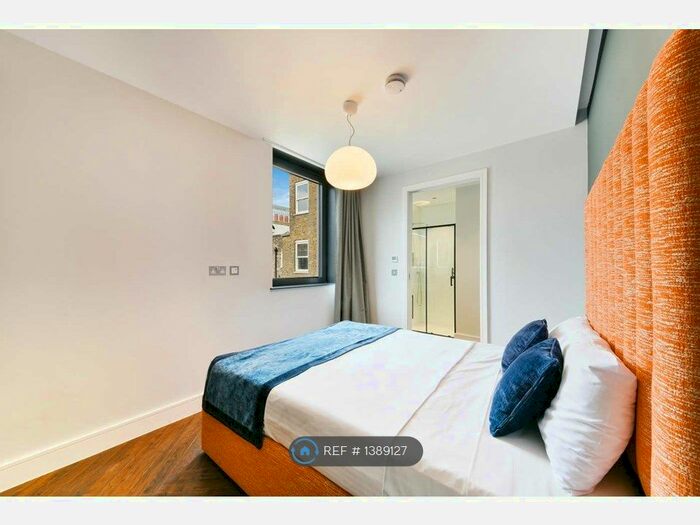 2 Bedroom Flat To Rent In Blackfriars Road, London, SE1