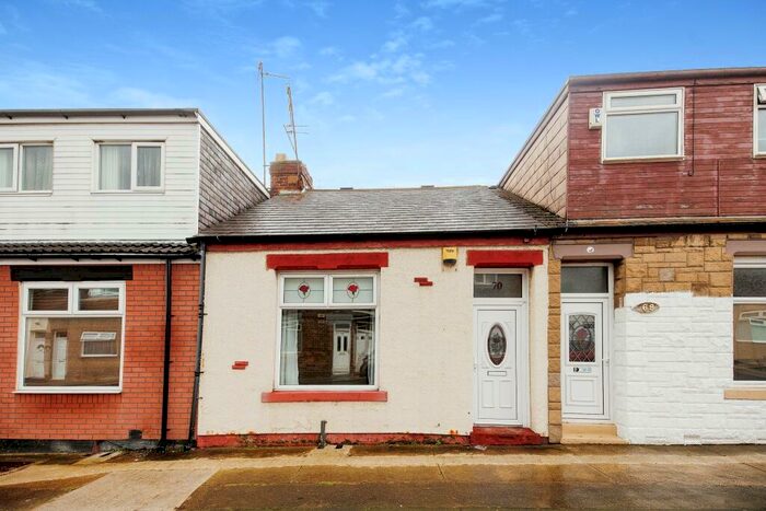 2 Bedroom Terraced House To Rent In Neville Road, Pallion, Sunderland, SR4