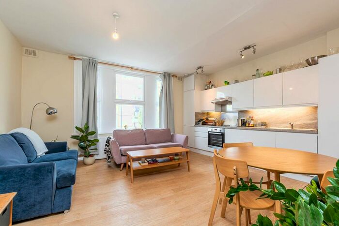 1 Bedroom Flat To Rent In Stockwell Road, Stockwell, London, SW9