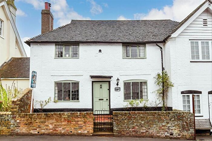 3 Bedroom Semi-Detached House For Sale In Eyhorne Street, Hollingbourne, Maidstone, Kent, ME17